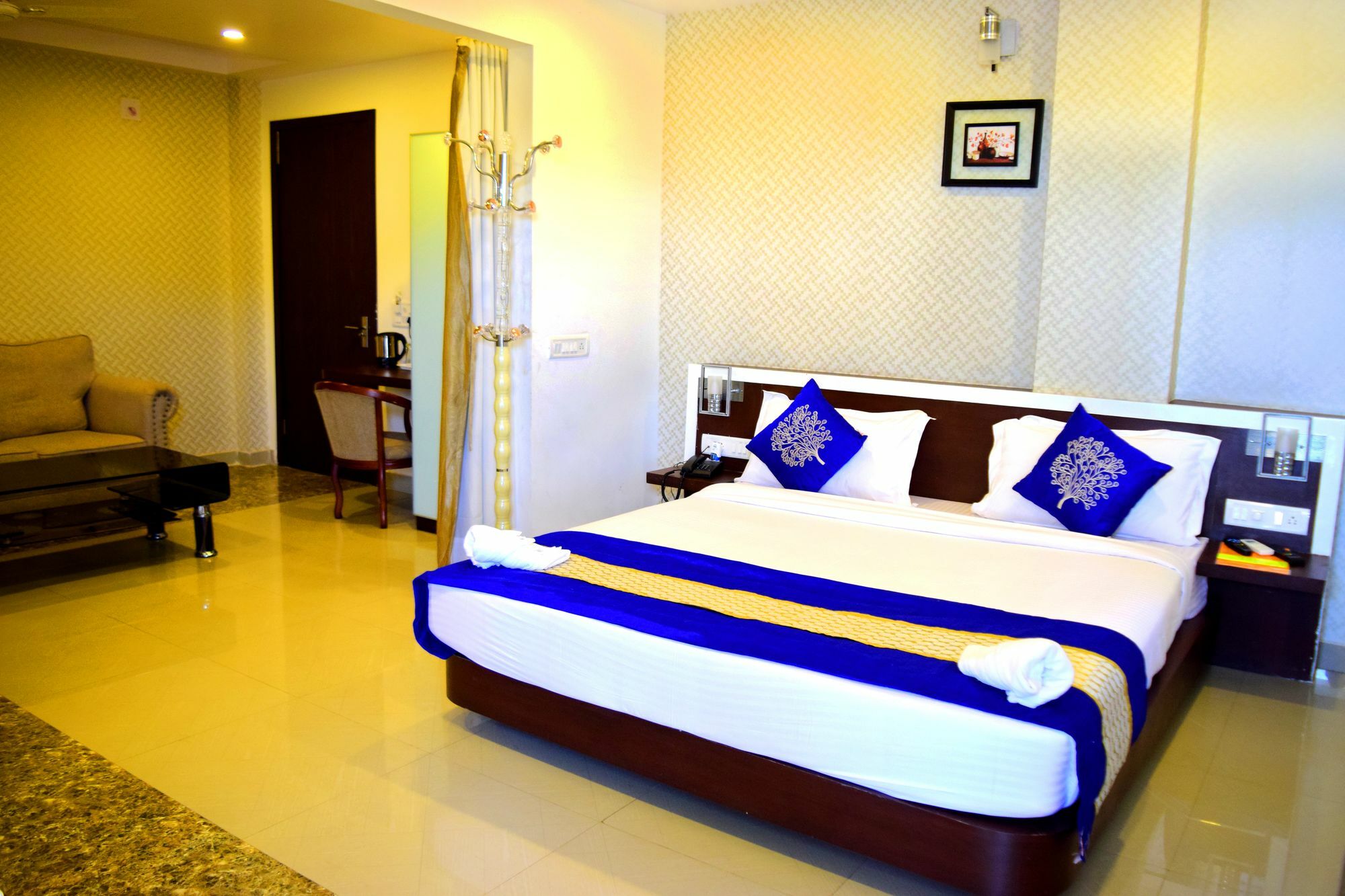 Hotel Landmark Bhubaneswar Exterior foto